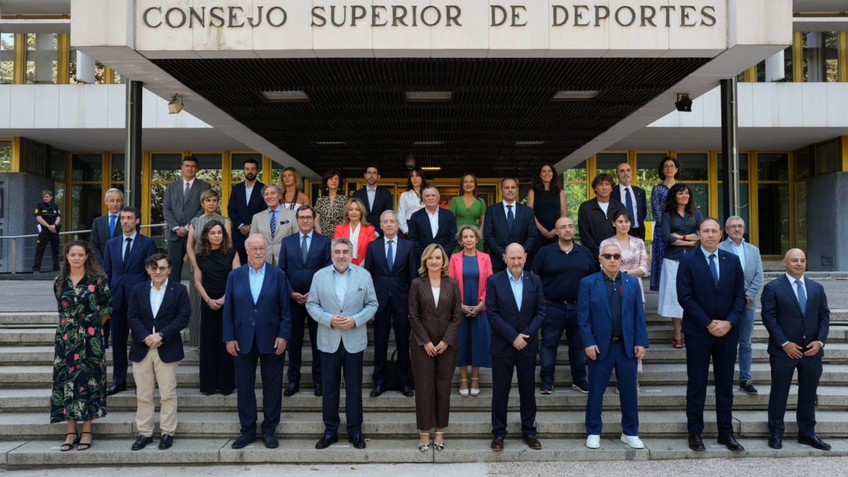 Iker Casillas, Andrés Iniesta, Xavi Hernández o Vicente Del Bosque colaborarán con el Mundial 2030
