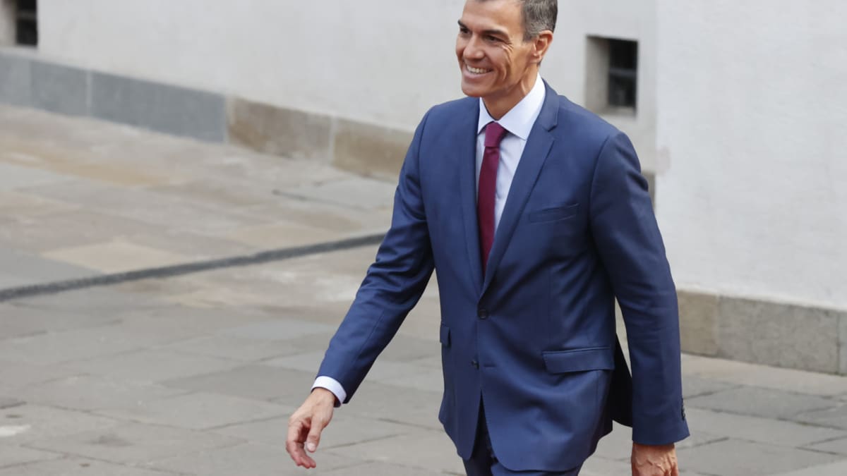 Sánchez acaba el curso vivo, pero con (muchos) costurones Sánchez acaba el curso vivo, pero con (muchos) costurones