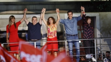 El PSOE recorta a Santos Cerdán y Begoña Gómez del vídeo rememorando el 23J