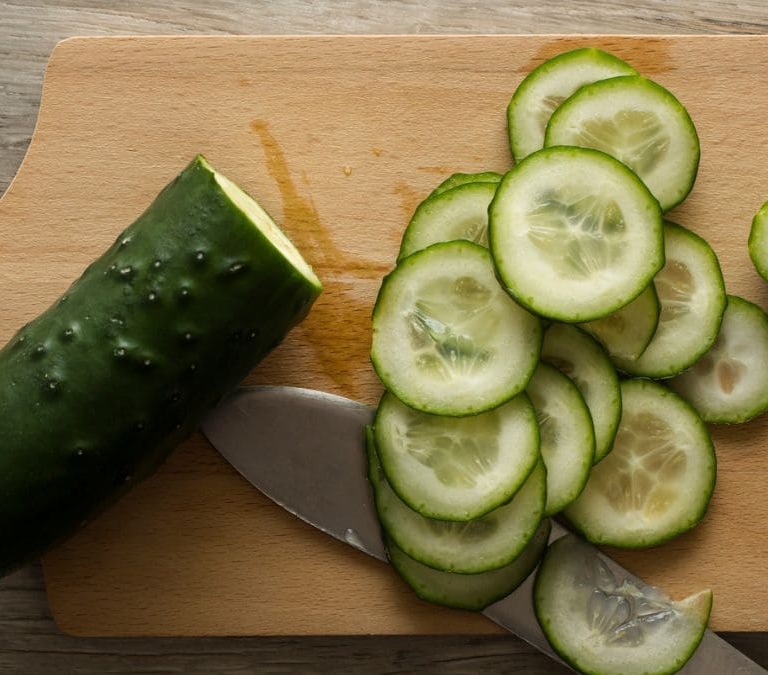 Los beneficios para el organismo de comer pepino a diario