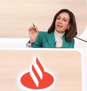 Sabadell vende a Santander su filial británica en plena opa del BBVA