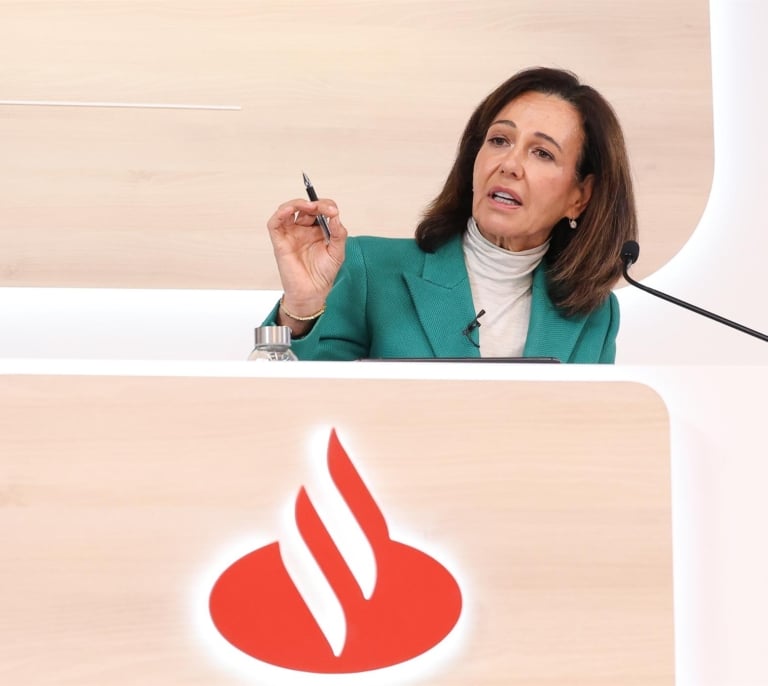Santander descarta compras en España para crecer y busca elevar vinculación de sus clientes