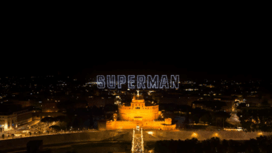 Madrid ilumina el cielo con el espectáculo de drones de 'Superman': Cuándo y donde verlo