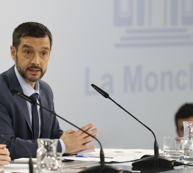 Sumar ve margen para que Sánchez apoye la Oficina Anticorrupción y la ampliación de los permisos retribuidos de crianza y cuidados