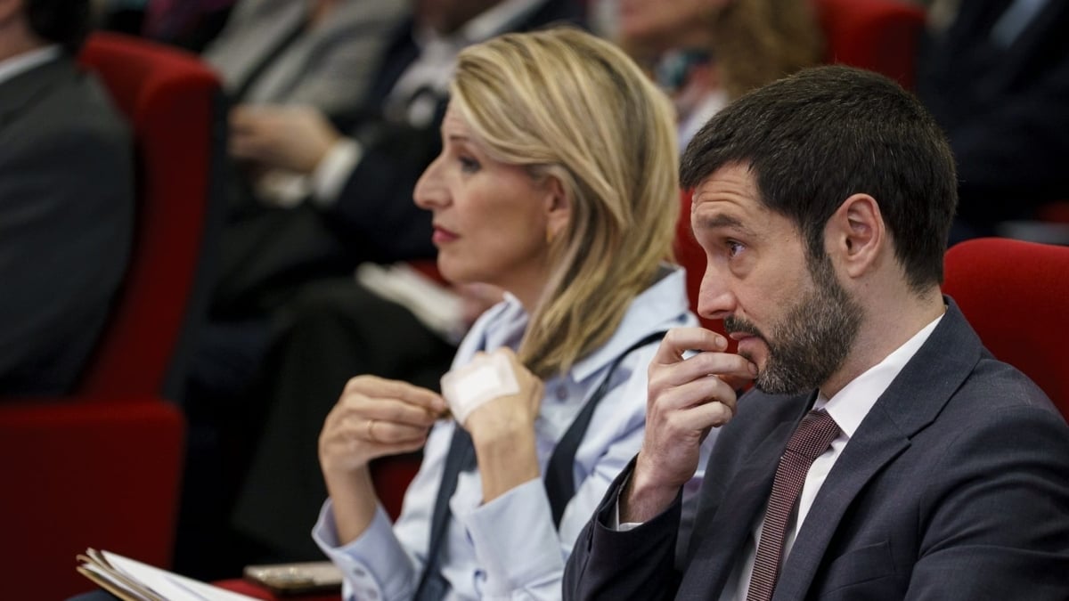 La vicepresidenta segunda del Gobierno, Yolanda Díaz, y el ministro de Derechos Sociales, Pablo Bustinduy, en un acto de la Fundación ONCE