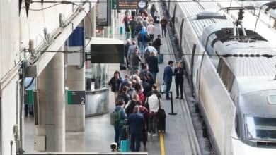 Un incendio en Lleida interrumpe la circulación de alta velocidad entre Madrid y Barcelona