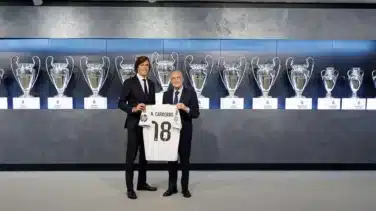 Alvaro Carreras hereda el dorsal de Jesús Vallejo y lucirá el número 18