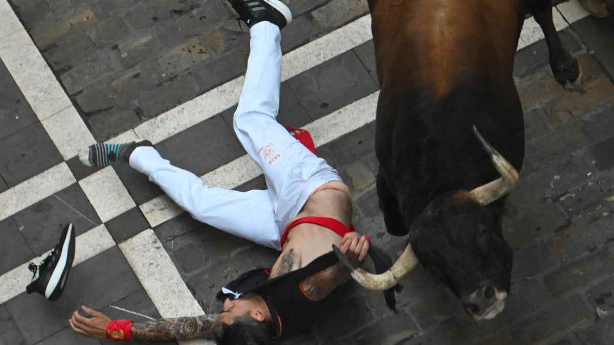 Tercer encierro de San Fermín: al menos un herido y varios contusionados en el peligroso encierro de Álvaro Núñez