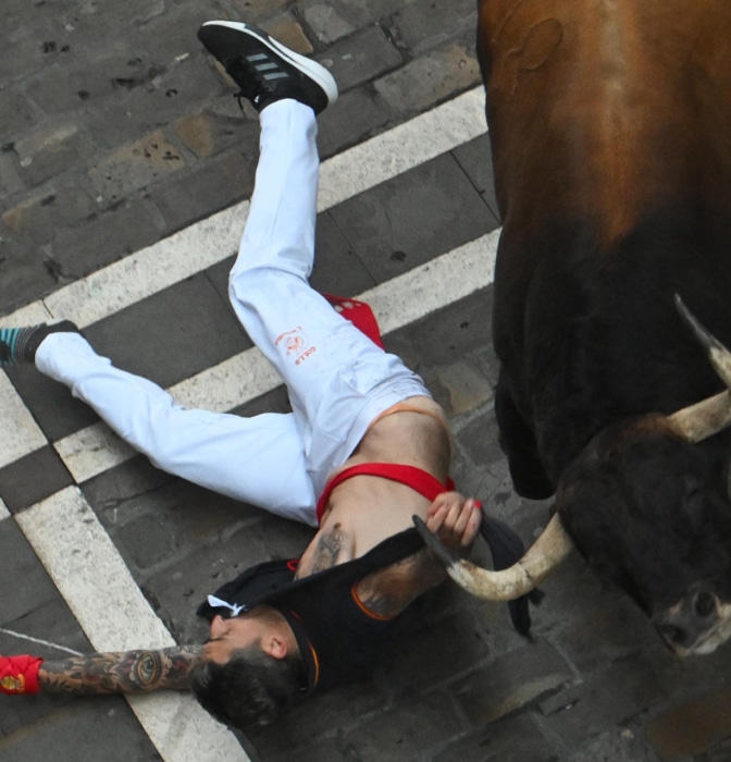 Tercer encierro de San Fermín: al menos un herido y varios contusionados [...]