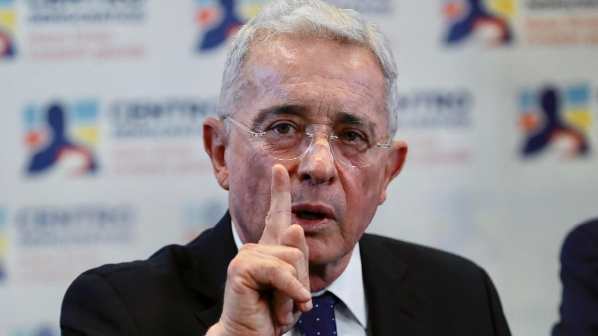 Álvaro Uribe, ex presidente de Colombia
