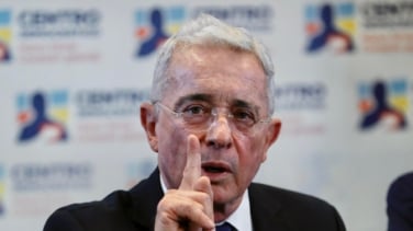 Terremoto político en Colombia: condenado el expresidente Álvaro Uribe por soborno y fraude procesal