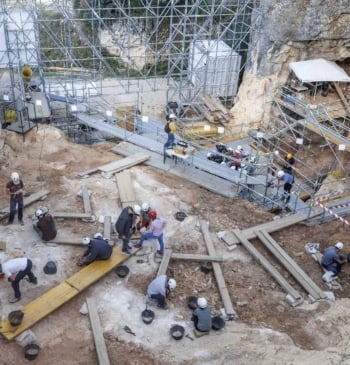 Opio y hienas caníbales en la Cueva Fantasma, los nuevos hallazgos en [...]