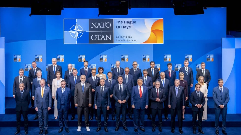 España se queda fuera de momento del acuerdo de la OTAN con Trump para dar armas a Ucrania