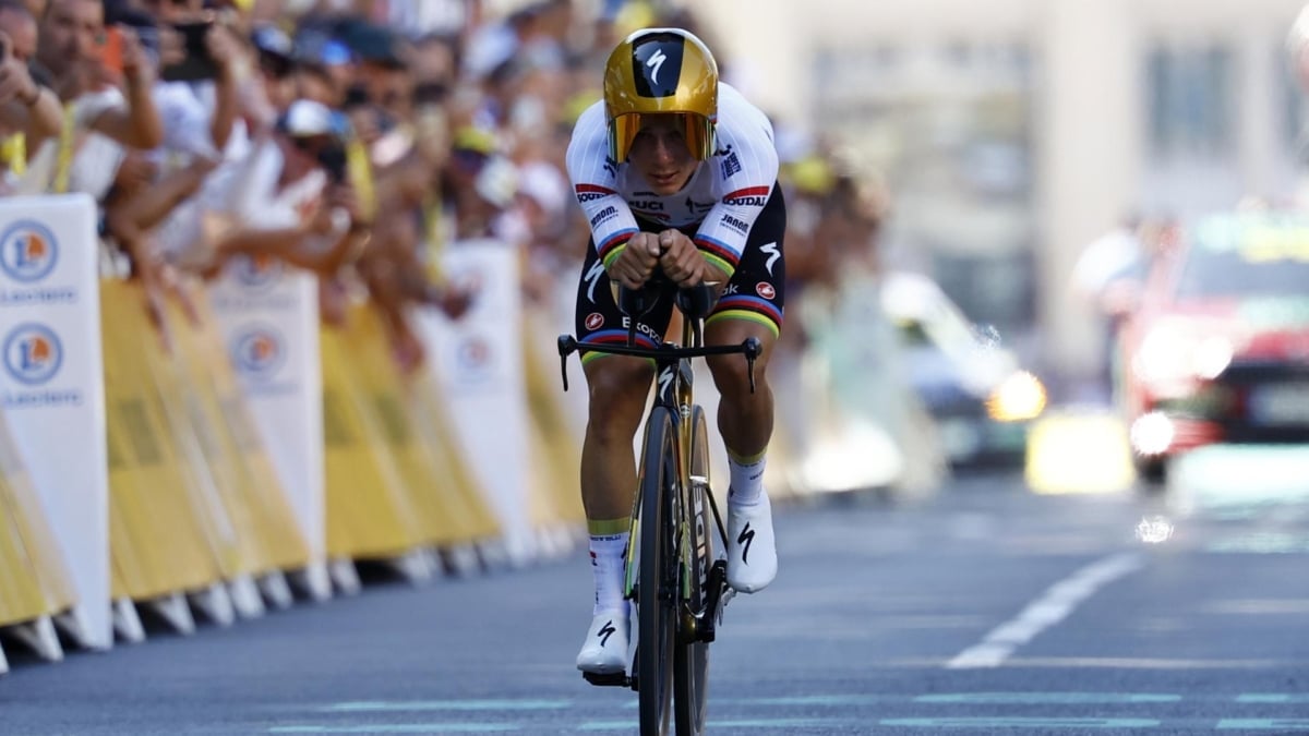 Remco Evenepoel deslumbra con su épica victoria en la 5ª etapa del Tour de Francia 2025