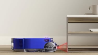 Así es el robot aspirador Dyson 360 Vis Nav: limpieza premium sin mover un dedo