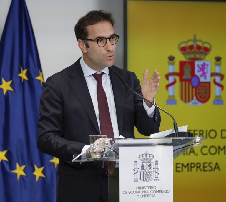 Bruselas expedienta a España por condicionar la opa de BBVA sobre Sabadell