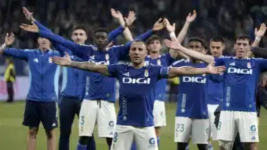 Real Oviedo confirma la continuidad de Santiago Colombatto y Federico Viñas