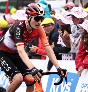 El ciclista español Carlos Rodríguez sufre una fractura de pelvis y abandona [...]