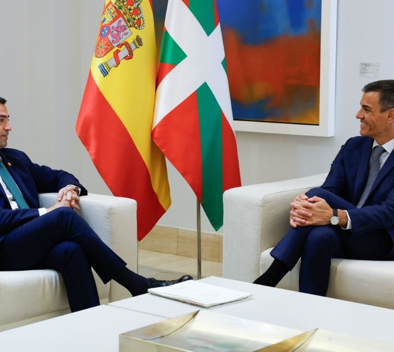 El Gobierno cree haber recuperado al PNV pese a los avisos de Pradales: "La confianza no está en la UCI"