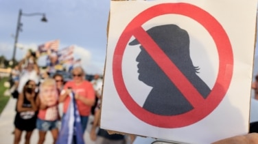 Trump ordena publicar parte del material del caso Epstein para tratar de calmar el descontento