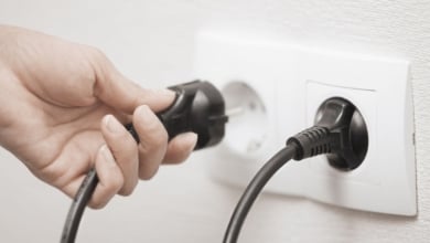 Los electrodomésticos que no debes dejar enchufados cuando te vayas de vacaciones