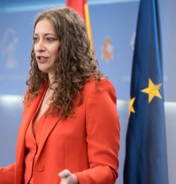 El PP, tajante ante el deseo de Vox de deportaciones masivas: "No [...]
