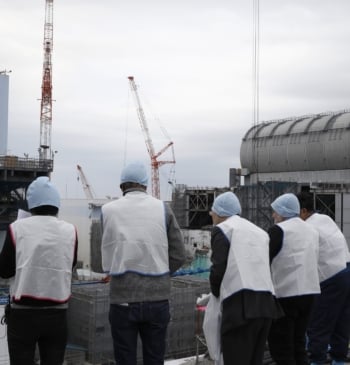 Evacuan a los trabajadores de la central nuclear de Fukushima tras alerta [...]