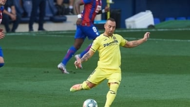 Santi Cazorla seguirá en el Oviedo en Primera División tras confirmar su renovación
