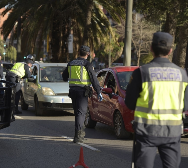 Un joven sin carnet de conducir atropella a una niña de 12 años y se da a la fuga el Elche