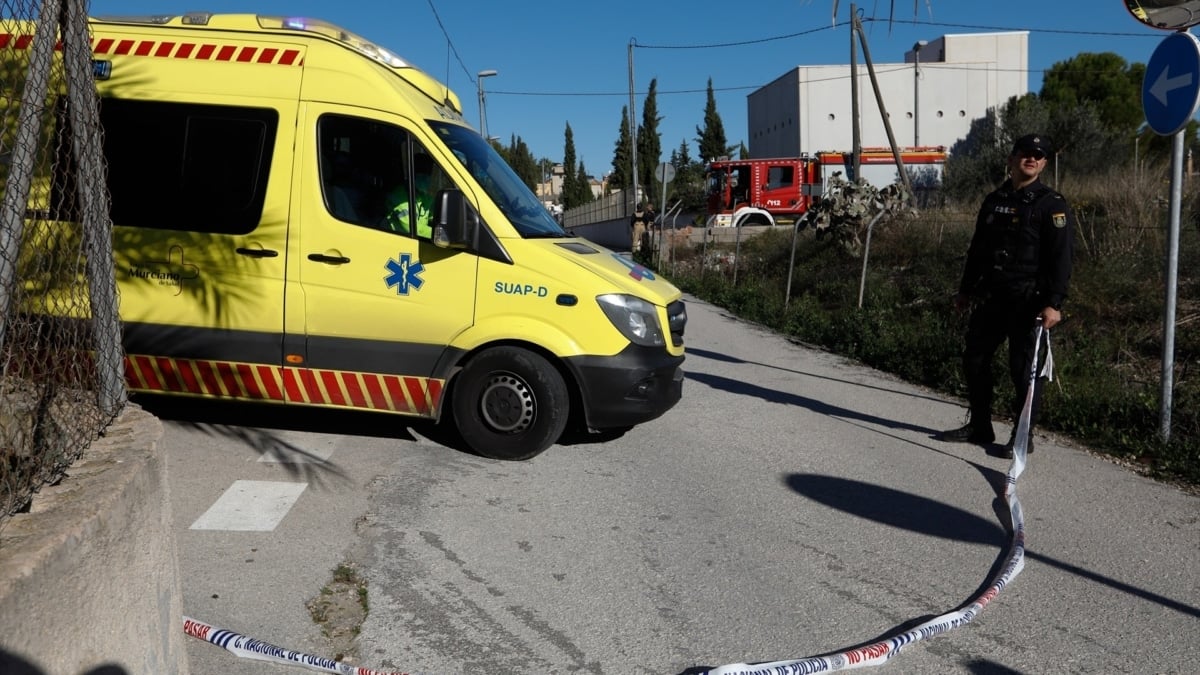 Una ambulancia en una fotografía de archivo