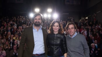 Feijóo ficha al creador de la 'marca' Vox para llevar la política de inmigración del PP 