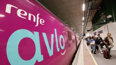 Renfe detecta fisuras en los nuevos trenes de Talgo y suspende la venta de los Avlo Madrid-Barcelona