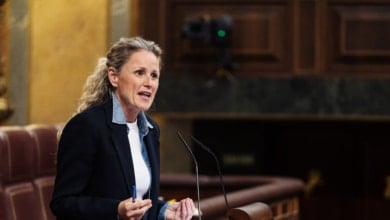 Sánchez promociona a Montse Mínguez como nueva portavoz del PSOE y sitúa a Enma López como su adjunta