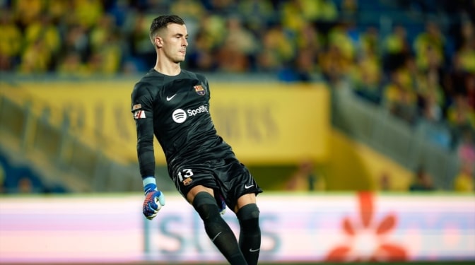 Iñaki Peña no cuenta para Hansi Flick y busca salir este verano