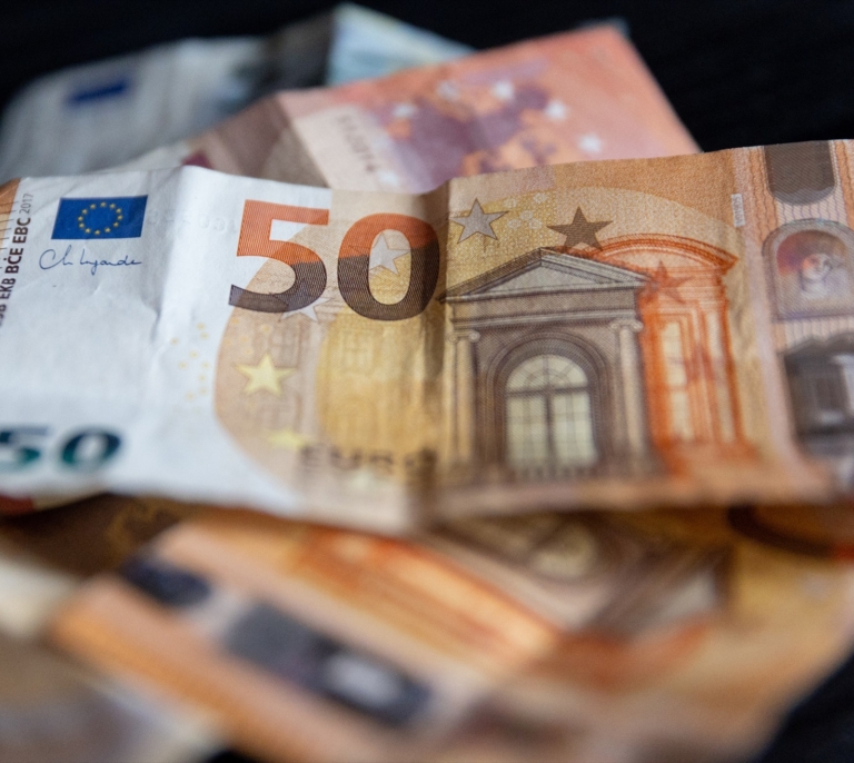 El PIB crece un 0,7% en el segundo trimestre, una décima más, y mantiene su avance interanual en el 2,8%