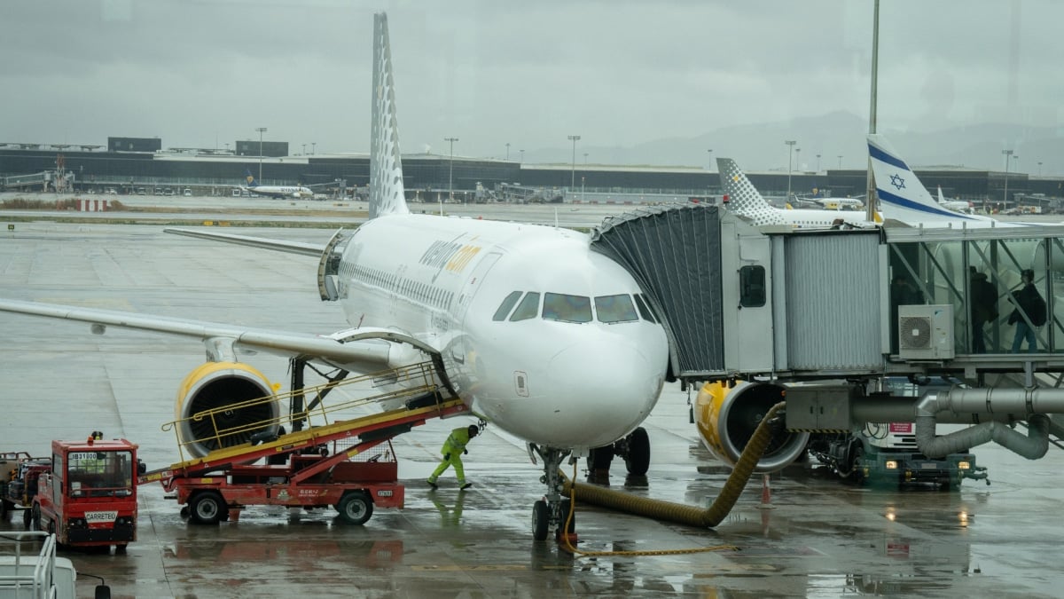 Francia investiga si hubo discriminación en la expulsión de los jóvenes judíos de un vuelo de Valencia