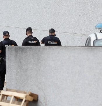 Un hombre detenido por agredir a su expareja para que no entrase [...]