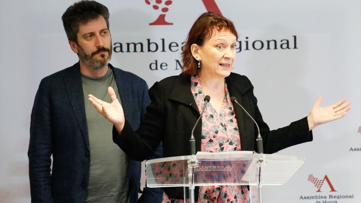 Podemos pide la dimisión de la delegada del Gobierno por inacción y culpa a Vox de la "cacería racista" en Torre Pacheco