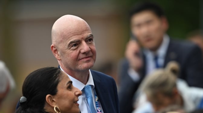 Gianni Infantino, "profundamente apenado" por racismo contra Jess Carter