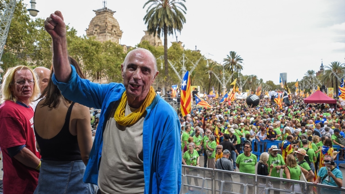 El presidente de la ANC, Lluís Llach, en una concentración en Barcelona.