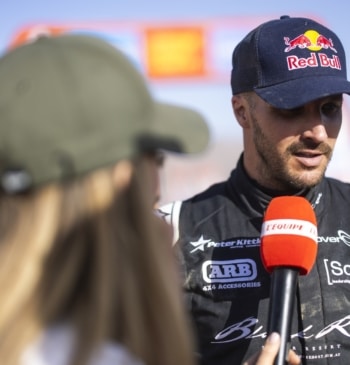 Sam Sunderland intentará batir récord mundial de vuelta al mundo en moto