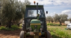 Muere un hombre de 79 años tras quedar atrapado bajo su tractor en Valencia