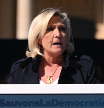 La policía registra la sede del partido de Marine Le Pen por [...]