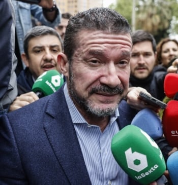 Argüeso pide aclarar si el marido de la juez de la DANA [...]