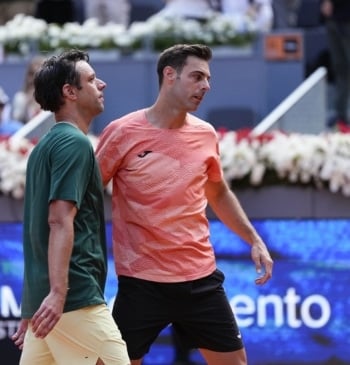 Wimbledon 2025. Julian Cash / Lloyd Glasspool vencieron a Marcel Granollers / Horacio Zeballos por 6-3, [...]