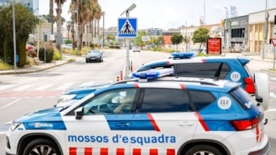 Detenido un joven por agredir sexualmente a una mujer en un piso de Barcelona