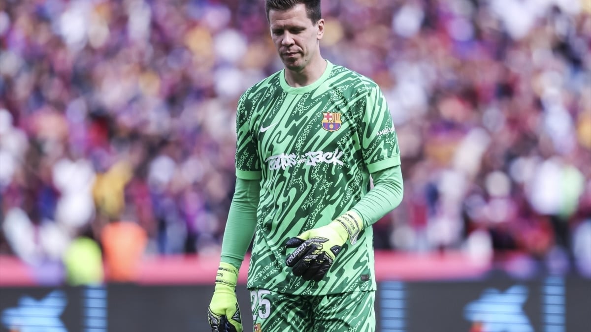El guardameta Wojciech Szczesny renueva con el FC Barcelona hasta 2027