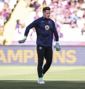 Ter Stegen, el portero del FC Barcelona, anuncia que se opera