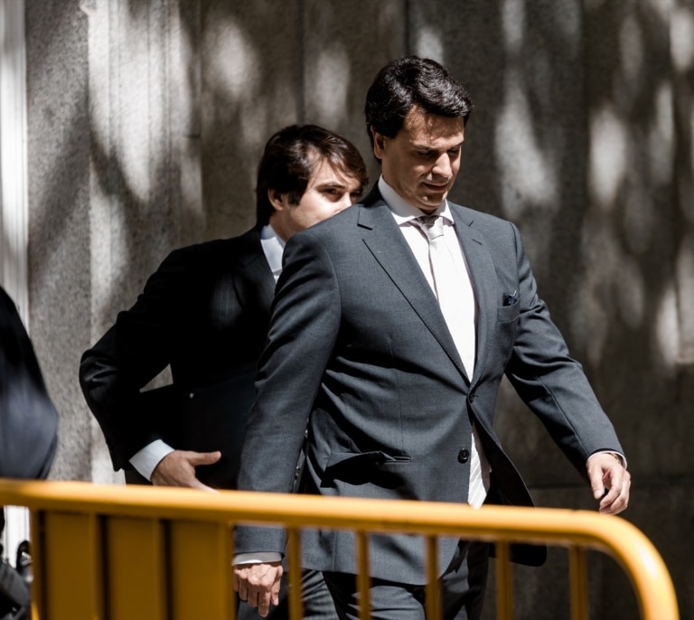 La juez confirma el procesamiento del novio de Ayuso por "claros indicios" de fraude con facturas falsas