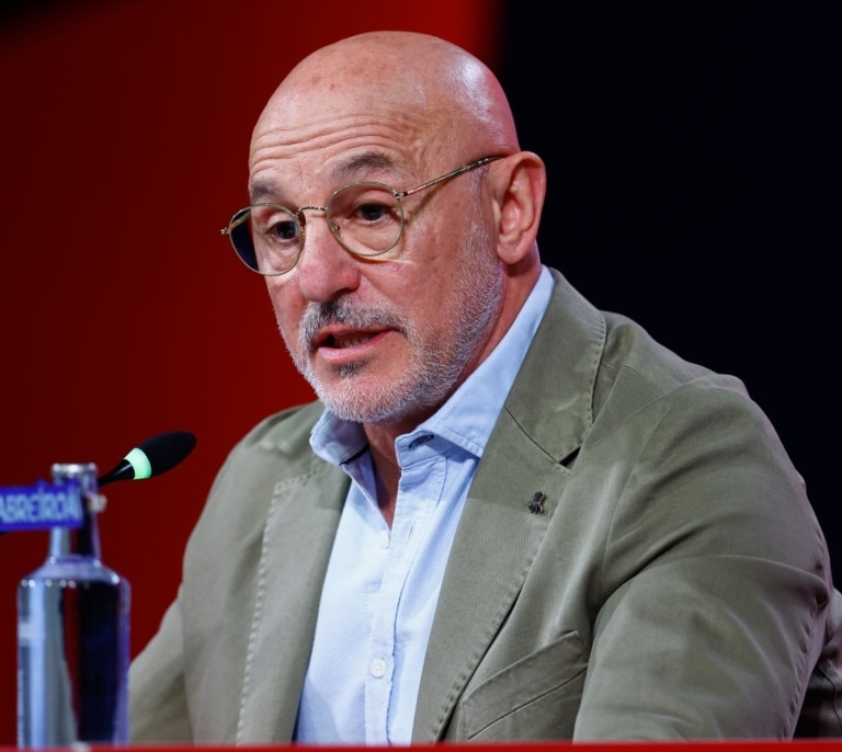 De la Fuente, sobre Gonzalo García, frena la precipitación: "Lo más importante es no caer en un calentón por un rendimiento inmediato"